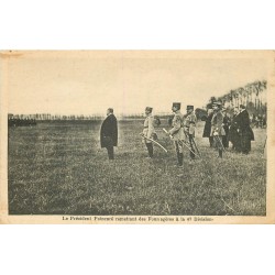 WW MILITAIRES. Le Président Poincaré remettant des Fourragères à la 47 Division