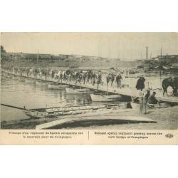 60 COMPIEGNE. Régiment de Spahis sur le Pont improvisé par le Génie