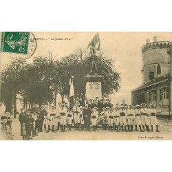 WW 18 MEHUN. Le Patronage la Jeanne d'Arc Gymnastes et Fanfare 1912