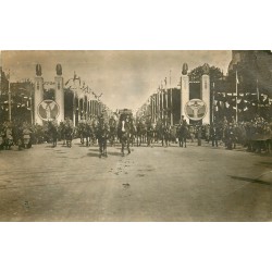 WW PARIS 1918. Défilé du XIV Juillet Etat Major Français aux Champs-Elysées