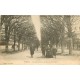 WW 27 VERNON. Ecoliers sur l'Avenue Thiers près Place du Vieux-René 1905