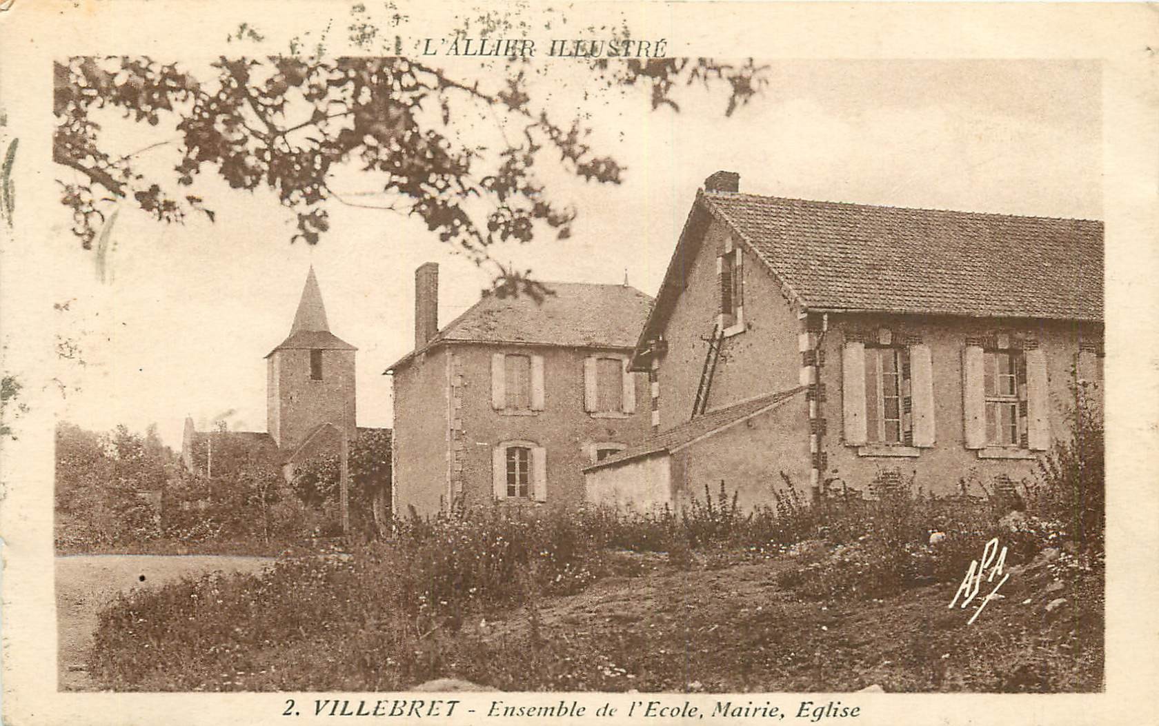WW 03 VILLEBRET. Ecole, Mairie et Eglise 1935