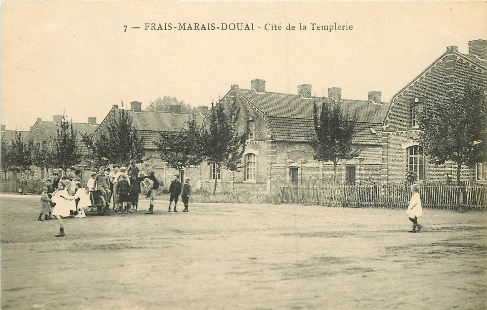 WW 59 FRAIS-MARAIS-DOUAI. Cité de la Templerie