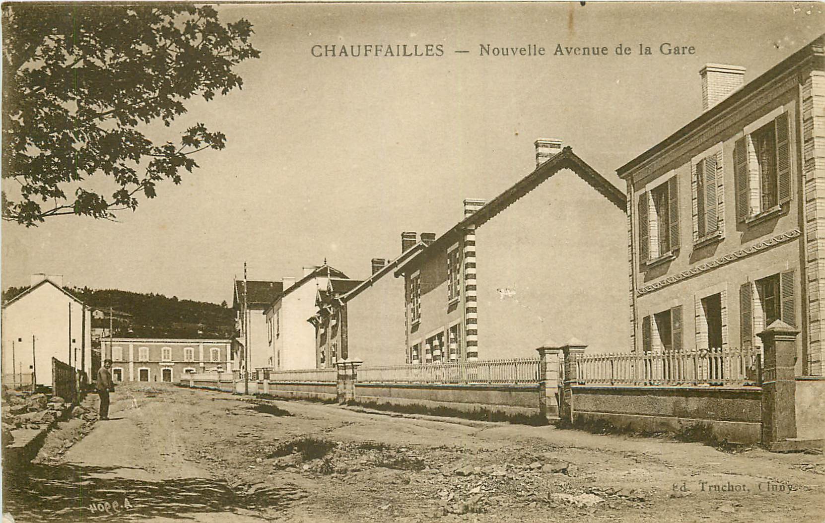 WW 71 CHAUFFAILLES. Nouvelle Avenue de la Gare