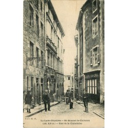WW 42 SAINT-BONNET-LE-CHATEAU. Café Roche rue de la Châtelaine 1935