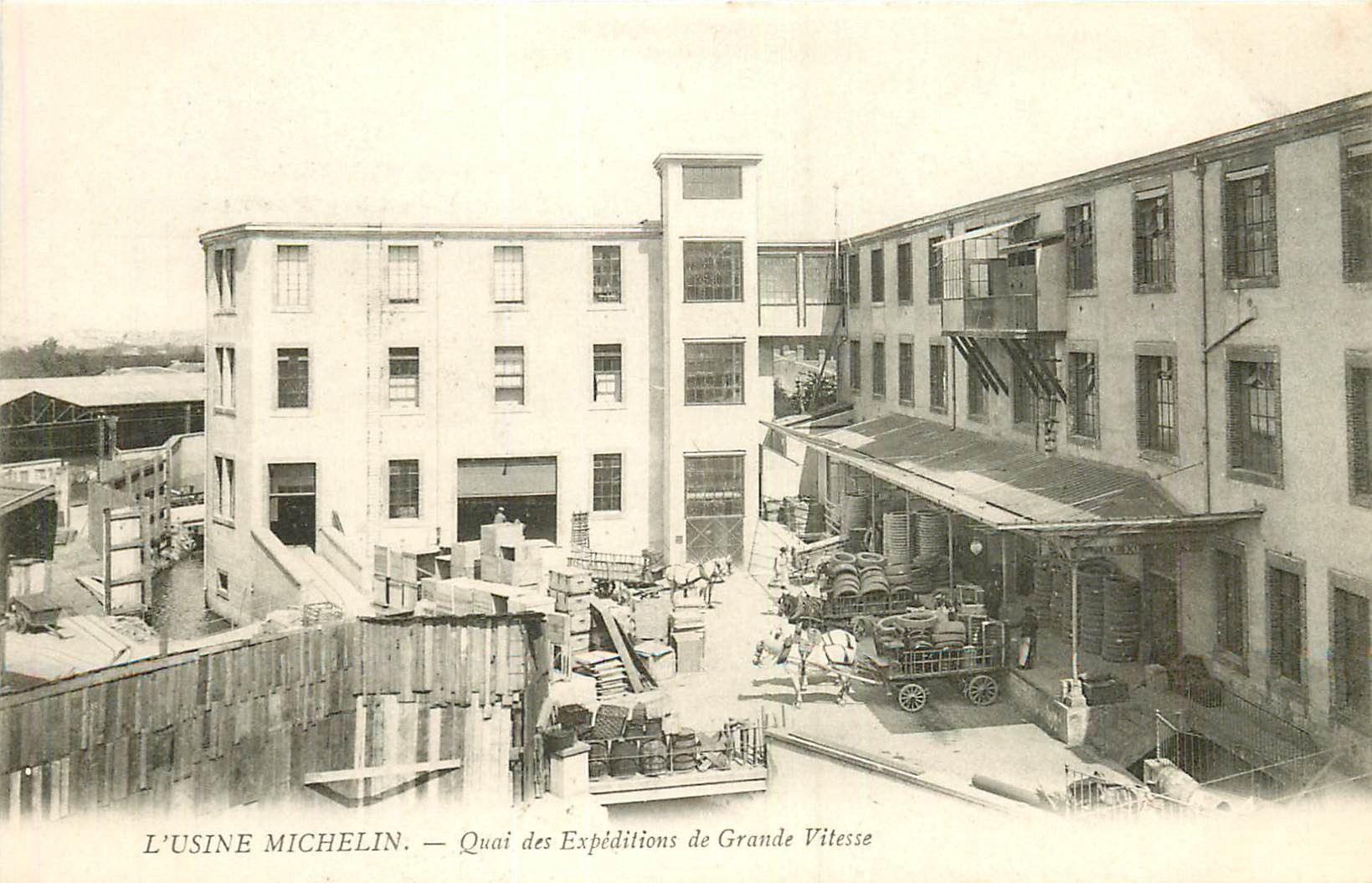 CPA Ancien - Clermont-Ferrand, Usine Michelin (carte Postale)