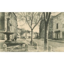 30 UZES. Caserne Brueys Place du Marché aux Blés 1915