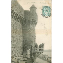 35 SAINT-MALO. Porte des Bés 1905