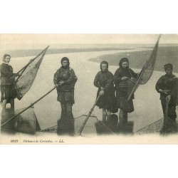 METIERS DE LA MER. Pêcheurs de Crevettes 1923