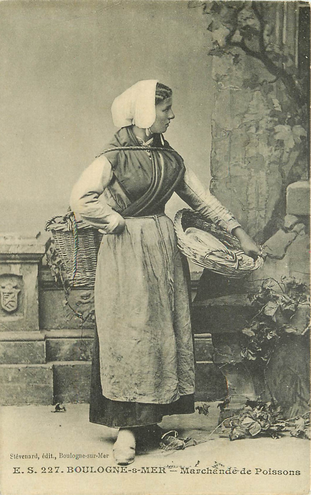 62 BOULOGNE-SUR-MER. Marchande de Poissons