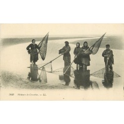 METIERS DE LA PÊCHE. Pêcheurs de Crevettes