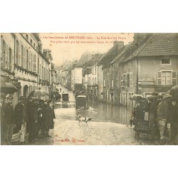 21 MONTBARD. Rue Anatole Hugot pendant les Inondations de 1910