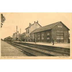 18 ARVORD. Train arrivant en Gare aux environs de 1930