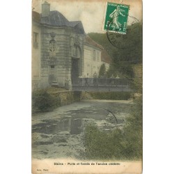 93 STAINS. Porte et Fossés ancien Château 1912 avec personnages sur le petit Pont