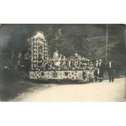 27 EVREUX. Photo carte postale Grande Cavalcade Char fleuri " Buisson "