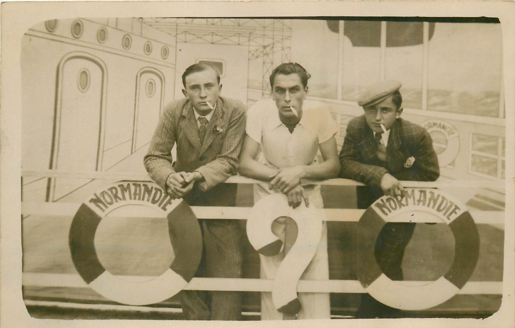 TRANSPORTS. Photo carte postale passagers sur le Paquebot Normandie