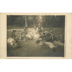 MILITARIA. La Pause des militaires dont Chasseurs Alpins