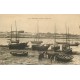 56 GAVRES. Barques de Pêcheurs dans le Port à basse Mer 1925