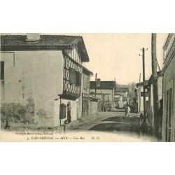 40 CAP-BRETON-SUR-MER. Une Rue