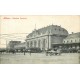 MILANO. Voiture ancienne et tramways devant la Stazione Centrale 1918