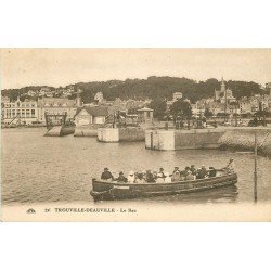 carte postale ancienne 14 TROUVILLE. Le Bac 1923