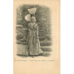 50 SAINT-VAAST-LA-HOUGUE. Ancien Costume du Cotentin
