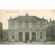 08 SEDAN. Enfants posant devant l'Hôtel de Ville 1908