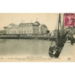 carte postale ancienne 14 TROUVILLE. Quai Vallée et Casino sur le Port 1935