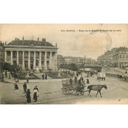 44 NANTES. Attelages Place de la Bourse et Quais de la Loire 1910