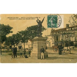 94 CHOISY-LE-ROI. Statue du Combat de la Gare aux Boeufs 1907