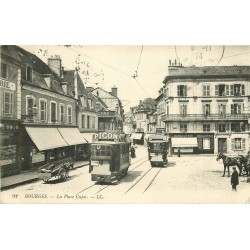 18 BOURGES. Tramway " Picon " sur la Place Cujas 1914
