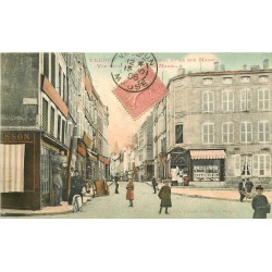 55 VERDUN. Place et rue Mazel avec Armurerie Vanesson rue de la Grange 1906