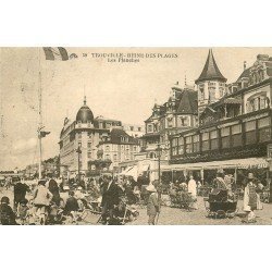 carte postale ancienne 14 TROUVILLE. Landau sur les Planches 1929