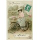 03 MOULINS. Superbe femme à bicyclette