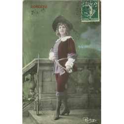 Spectacle. Par Reutlinger " DORGERE " artiste en mousquetaire 1909