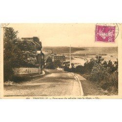 carte postale ancienne 14 TROUVILLE. Calvaire vers la Plage 1934