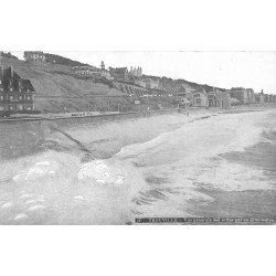 carte postale ancienne 14 TROUVILLE. Les Villas par gros Temps. Aqua Photo