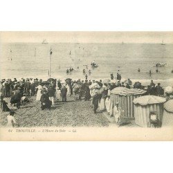 carte postale ancienne 14 TROUVILLE. L'Heure du Bain LL 61
