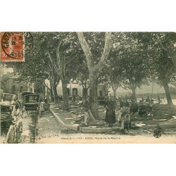 34 AGDE. Cabriolets et fontaine sur la Place de la Marine 1908