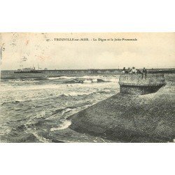 carte postale ancienne 14 TROUVILLE. Digue et Jetée Promenade vers 1908