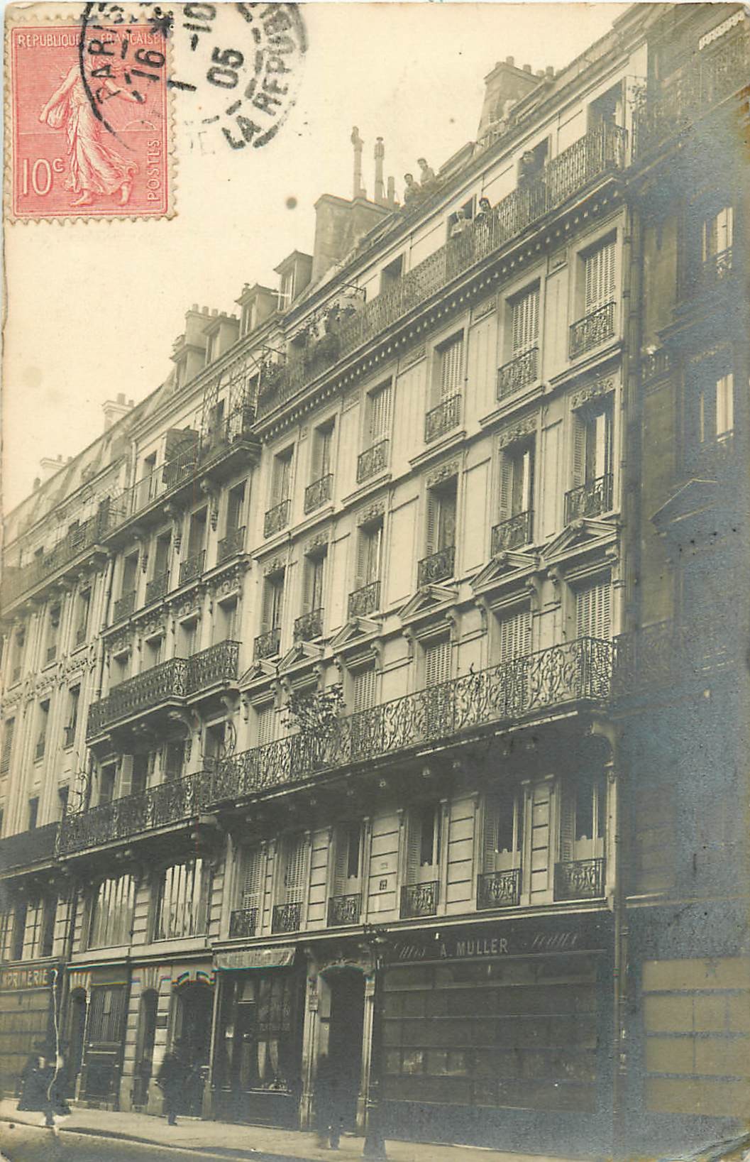 75 PARIS 10° Magasin Muller 32 rue Beaurepaire 1905.