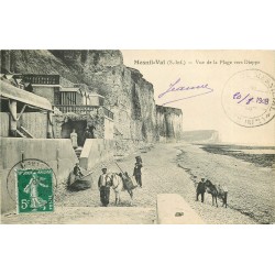 76 MESNIL-VAL. Le transport par chevaux des casiers à galets et crustacés sur la Plage 1908