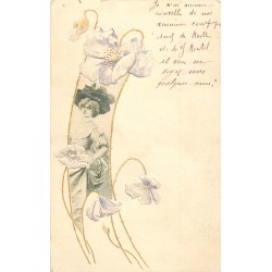 ART NOUVEAU. Superbe Femme encadrée de fleurs gaufrées et liseré Or vers 1905