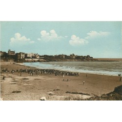 17 ROYAN. Plage de Pontaillac animée