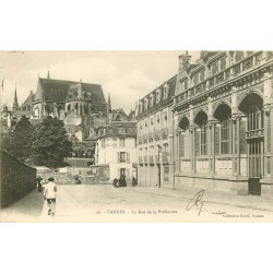 56 VANNES. Commerce de vins en gros sur la Rue de la Préfecture 1904