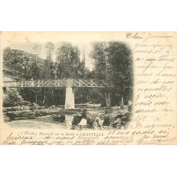 03 CHANTELLE. Lavandières Laveuses sous la Passerelle sur la Bouble 1902