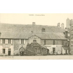 56 VANNES. L'Ancienne Mairie