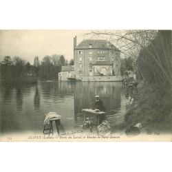 45 OLIVET. Lavandière blanchisseuse sur les Bords du Loiret près du Moulin Saint-Samson