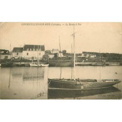carte postale ancienne 14 COURSEULLES. Le Bassin à Flot Voiliers 1905
