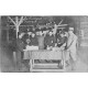 Prisonniers de Guerre se partageant le pain tampon de la censure allemande en 1918